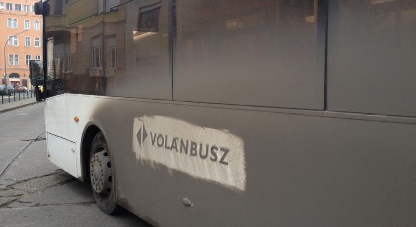 Kókányolással balesetet okozó buszszerelőket ítéltek el Zalában