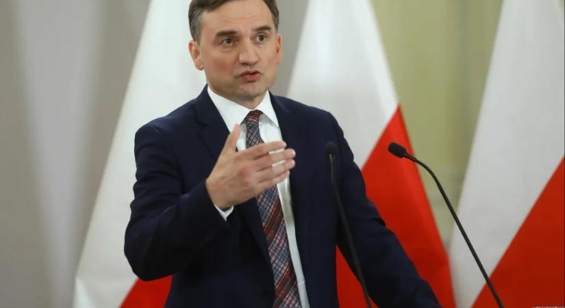 Former Polish minister of justice and wife granted asylum by Hungarian government