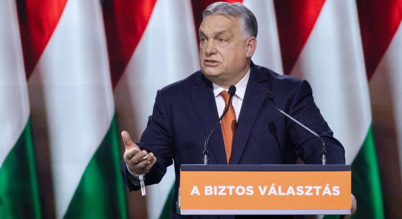 Megszakadt az élő adás a Fidesz Kongresszusáról, 2 szót kiabáltak bele a mikrofonba, kikerült a felvétel az internetre