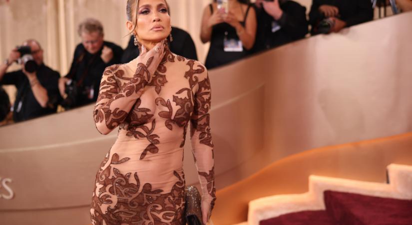 Jennifer Lopez ruhája ellopta a show-t az idei Golden Globe-on: nem fogod elhinni, honnan szerezte