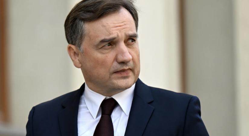 Politikai menedékjogot kapott Magyarországon a volt lengyel igazságügyi miniszter