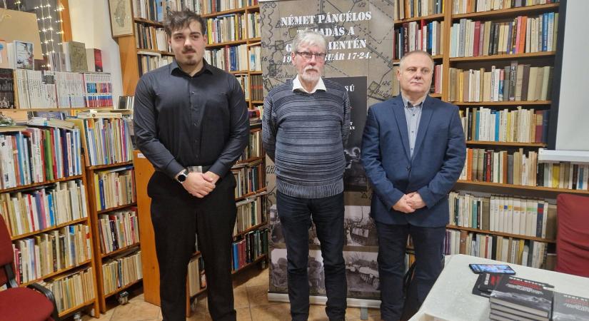 Felvidéki helytörténészek, kutatók könyvbemutatója az esztergomi Laskai Osvát Antikváriumban