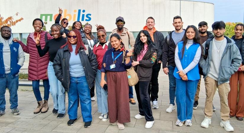 „Megváltoztatta az életemet az ösztöndíj”. Így segíti a világ válságövezeteiből érkező hallgatókat Magyarország