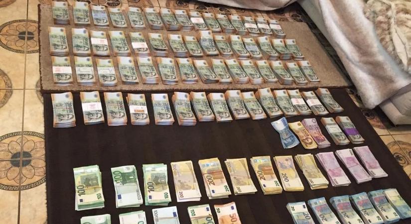 Bűnszervezet bukása: milliárdokat nyúltak le, most lecsapott a NAV