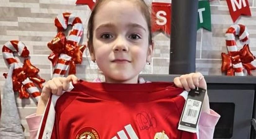 Válogatott mezzel segítene a volt ETO-futballista