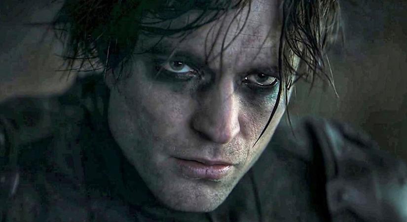 Kvázi kiderült, kit játszik Sebastian Stan a Batman 2-ben, de már Scarlett Johanssoné is sejthető