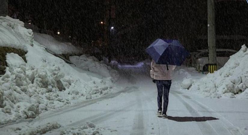 Hajnalban, fagyban indult neki, a rendőrök találták meg az esztergomi kislányt