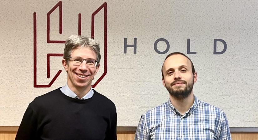 A Raiffeisentől igazolt a Hold Alapkezelő