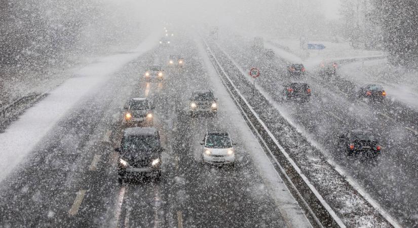 Ez már a végjáték, végtelen mennyiségű ónos eső zúdul az országra, ekkor érkezik, azonnal közölték