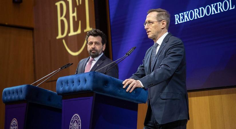 Fergeteges évet zárt a pesti börze, hasonló folytatást vár idén is Varga Mihály, aki elárulta azt is, hogy mikor csökken a jegybanki célra az infláció