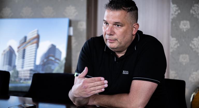 Interjút adott az év üzletembere: Nem elég felhúzni egy épületet, az élhető környezetet is meg kell teremteni