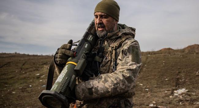 Ukrajnában ismét meghosszabbítják a hadiállapotot és a mozgósítást