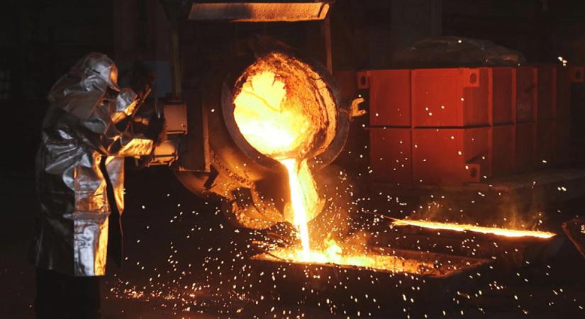 Nem engednek a vasmű dolgozói: sztrájkkészültség a béremelésért és munkaidőért