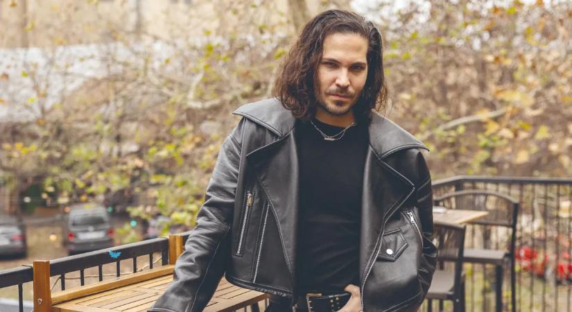 Ezt gondolja az extrém ruhadarabokról Szalay Bence