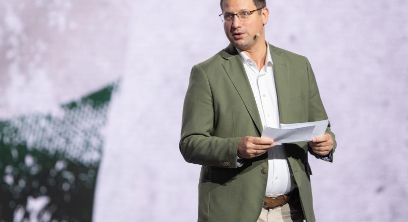 Gulyás Gergely a Tisza húzásáról: Szánalmas baloldali bohóckodás