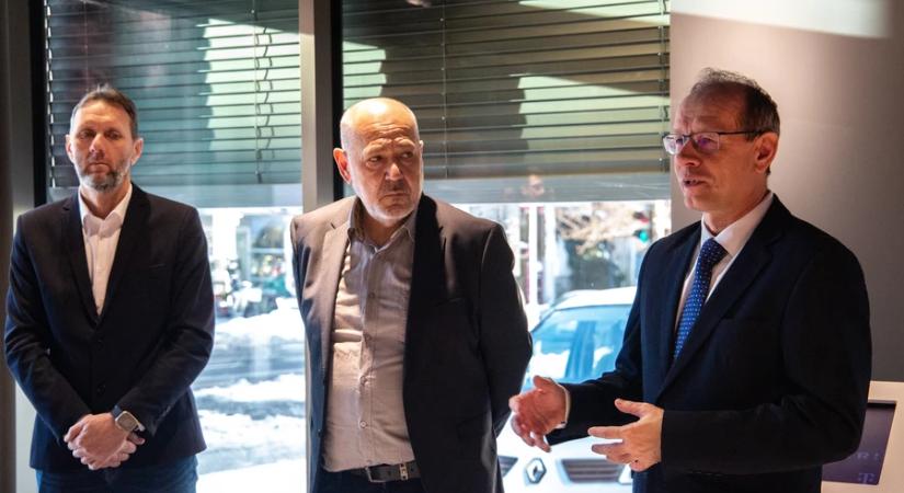 Megújult környezetben várják az ügyfeleket