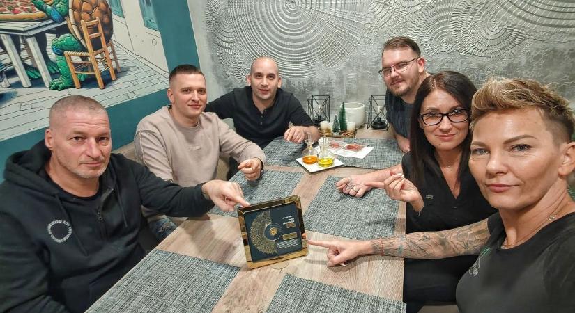 Tarolt a veszprémi pizzázó: rangos díjat kapott a Pizza Park