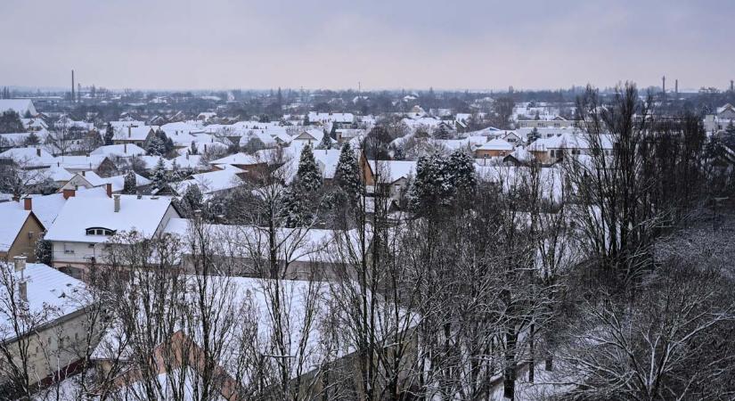 Kiadták a riasztást: ónos eső és havazás jön