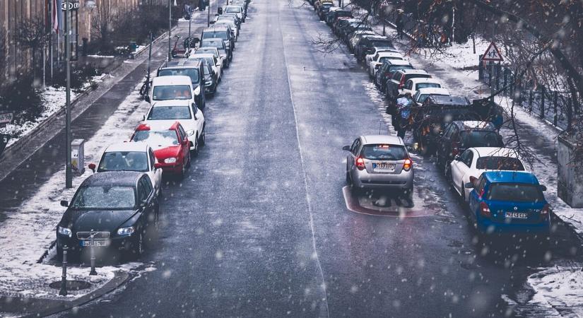 Szigorú figyelmeztetés az operatív törzstől: senki ne induljon útnak, ha életbe lép az ónos eső riasztás