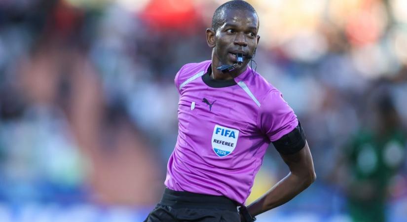 „Tevékenysége megdöbbentő és számos kérdést felvet” – panaszt tettek egy FIFA-bíróra