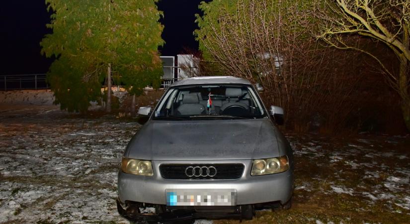 Két 16 éves fiú a benne ülő gyerekkel együtt lopott el egy autót Szombathelyen