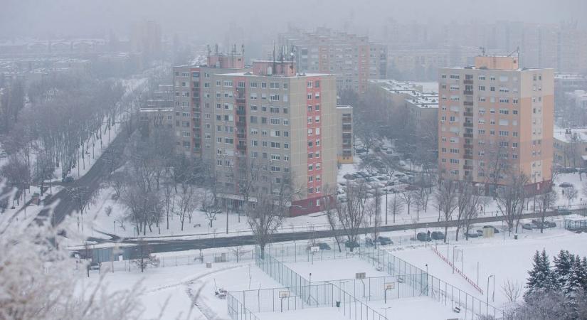 Mínusz 10 fok alatt indul a reggel Kecskeméten, délután jön csak a java