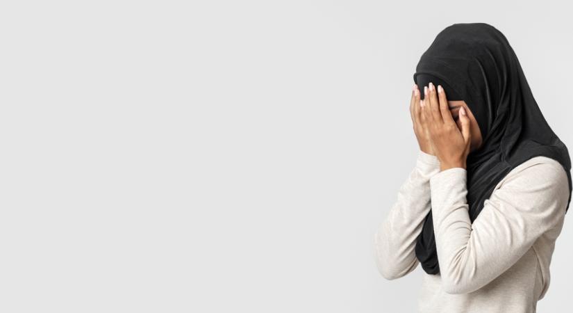 Becsületgyilkosságból fojtotta vízbe a lányát