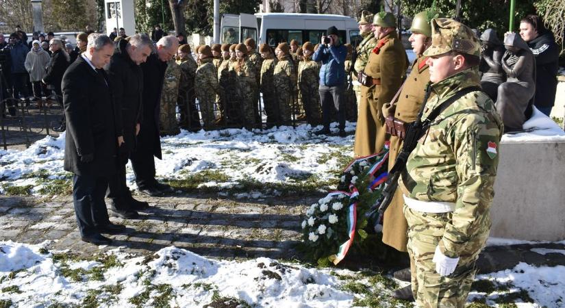 A Don-kanyar kettős tragédiája - megemlékezés Pápán