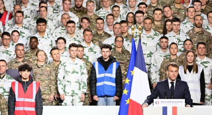 Megkezdték az önkéntesek toborzását a katonai szolgálatra