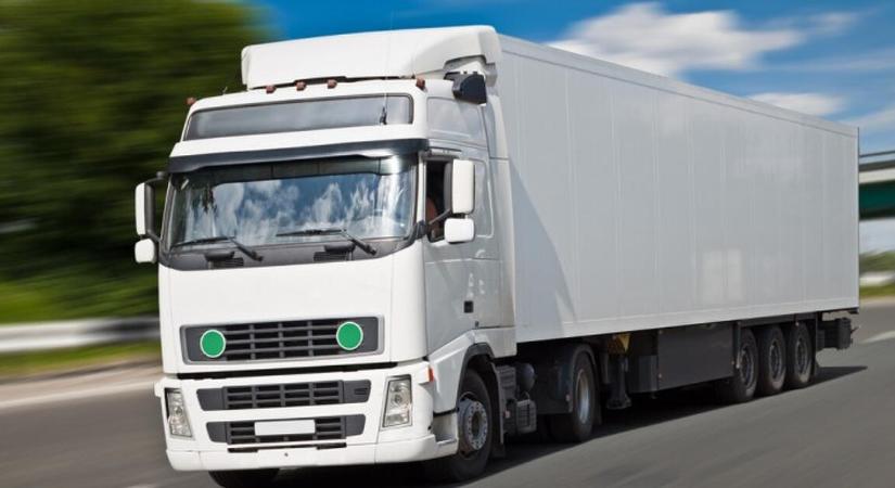 Jön az ónos eső, rendkívüli intézkedést jelentett be az operatív törzs