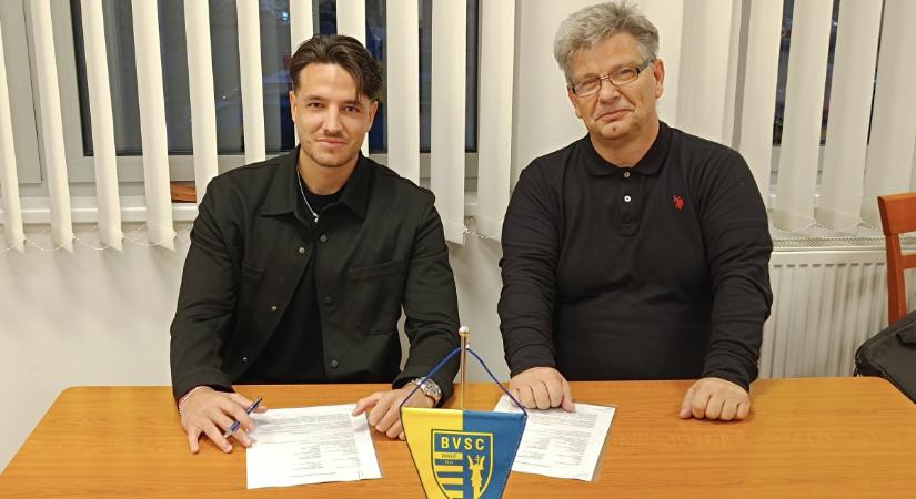 Az első– és a harmadosztályból is igazolt a fővárosi klub