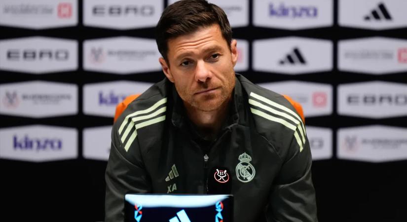 Xabi Alonso távozik a Real Madridtól, Arbeloa váltja – hivatalos