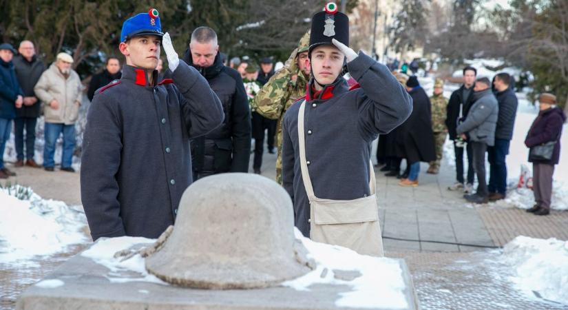 Akik nem tértek haza: a doni hősökre emlékeztek Kecskeméten – fotók