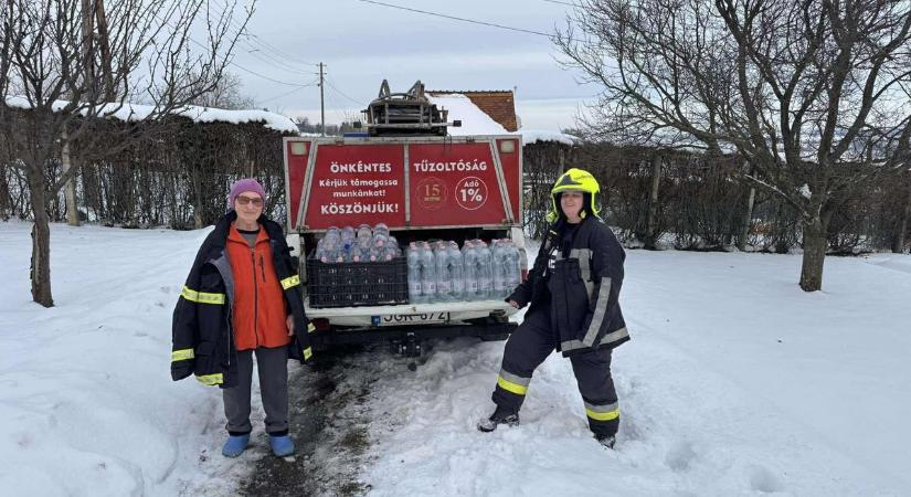 Szívszorító: idős hölgyön segítettek a pécsi kutató-mentők