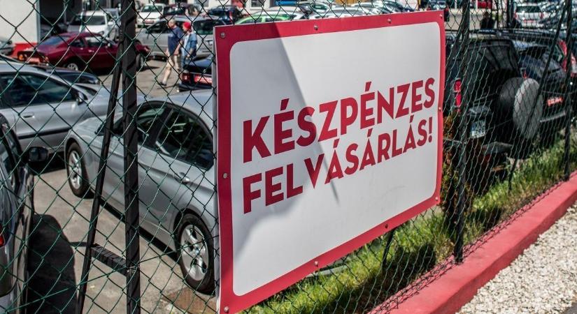 Ennyiért vettünk tavaly használt autót – nem meglepő, hogy melyik márkákat kerestük
