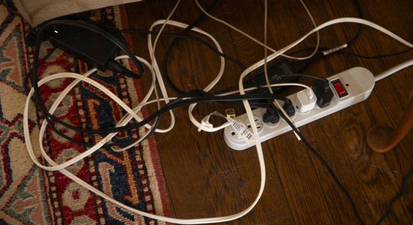 Életveszélyes, ha ezt csinálod a hosszabbítóval: sokan így használják