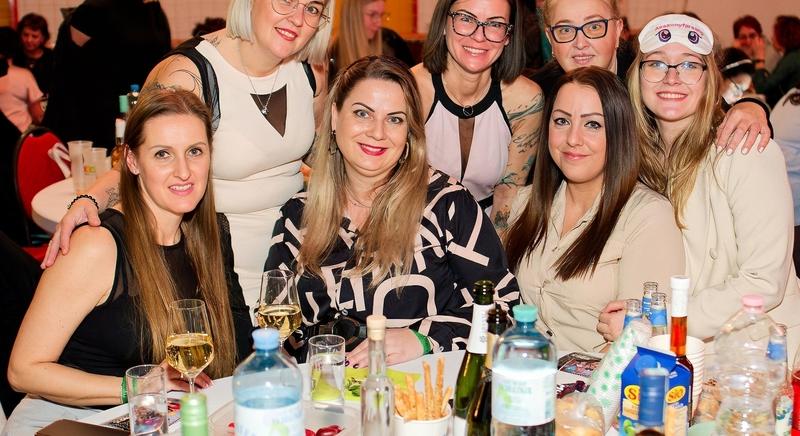 Asszonyfarsang, Iparos Bál, Magyar Kultúra Napja, Farsangi felvonulás - Téli programok Bükön