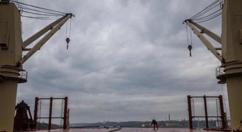 Külföldi civil hajókat támadtak orosz drónok