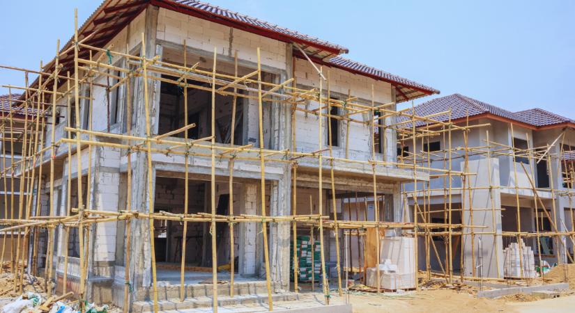 Egyszerűsítené a kormány a bérlakásépítést, változhatnak a közbeszerzési szabályok