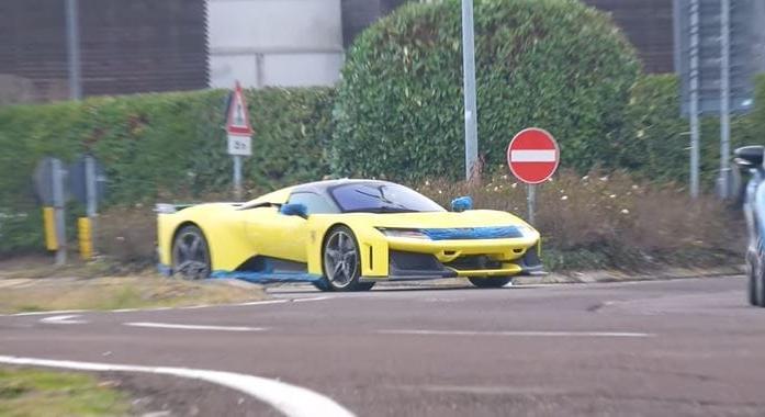 Egy ilyen Ferrari F80 még Maranellóban is különlegességnek számít – videó