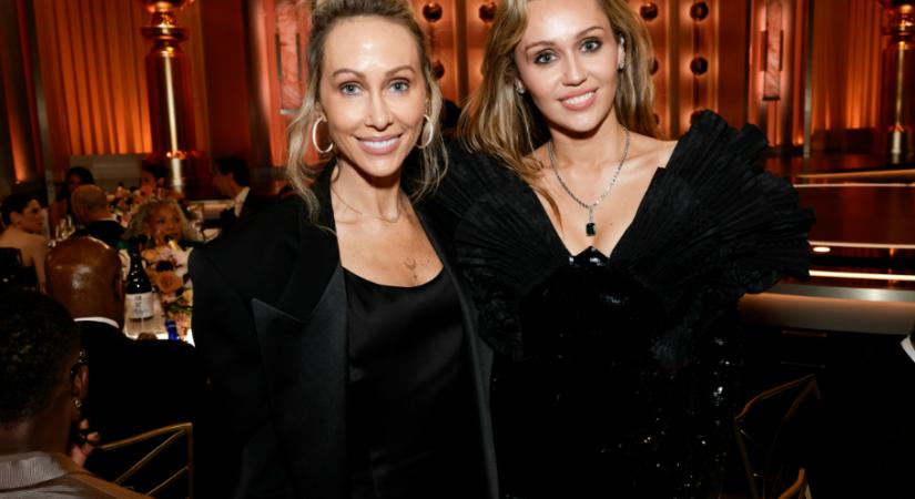 Íme a sötét elméletet arról, miért viseltek annyian feketét a Golden Globe-gálán