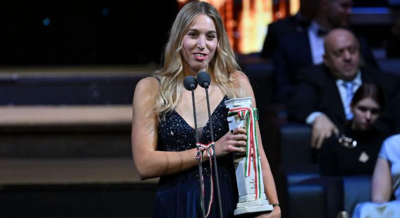 Büszkén gratulált a győztesnek az Audi ETO is - az elmúlt év legjobbjait díjazták az operában.