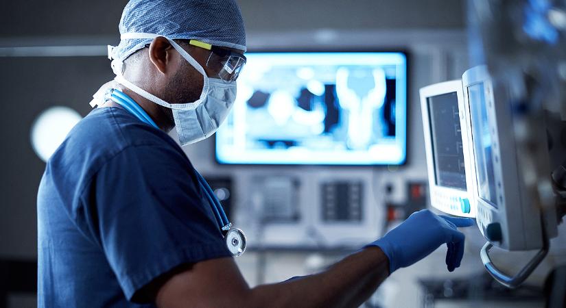 Mi történik, ha külföldön kórházba kerülünk, elromlik az autónk vagy elönti a víz a lakást? Segítenek, fizetnek!