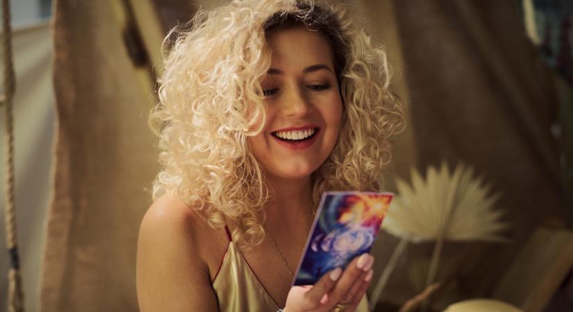 Ennek a 3 csillagjegynek óriási fordulatot hoz a Vízöntő hava