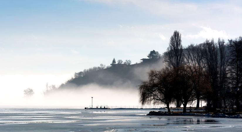 Az égből zúdult alá a Balatonnál, a hatalmas robajra elképesztő sereg lepte el a tihanyi révet, a helyieknek is elállt a szava