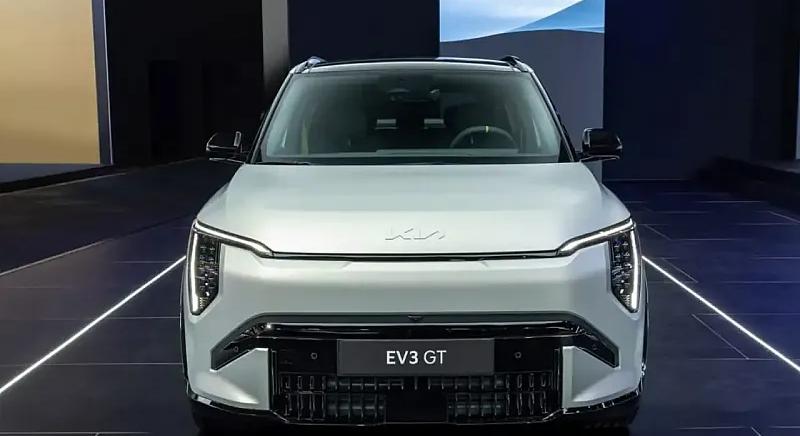 Három új GT modellt mutatott be a Kia