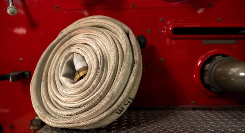 Cserépkályha robbant fel a családi házban – A katasztrófavédelem erre figyelmeztet