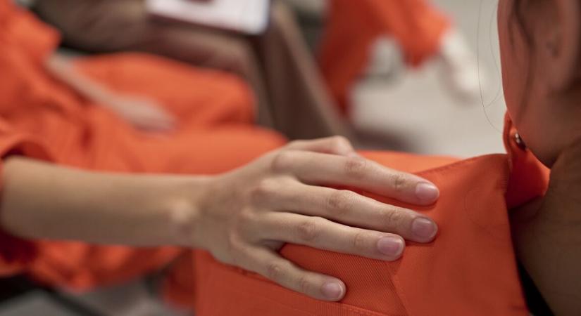 Új munkát kapott a börtönben a hírhedt gyilkos ápolónő – több rab már pikkel rá