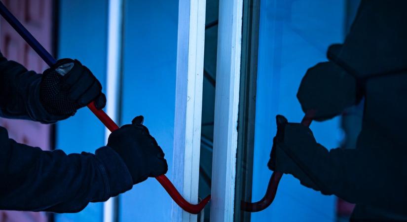 Milliókat zsákmányolt az országot járó lakásbetörő banda