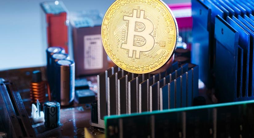 Kinyílt a profit-olló: a bányászok leverték a Bitcoint!